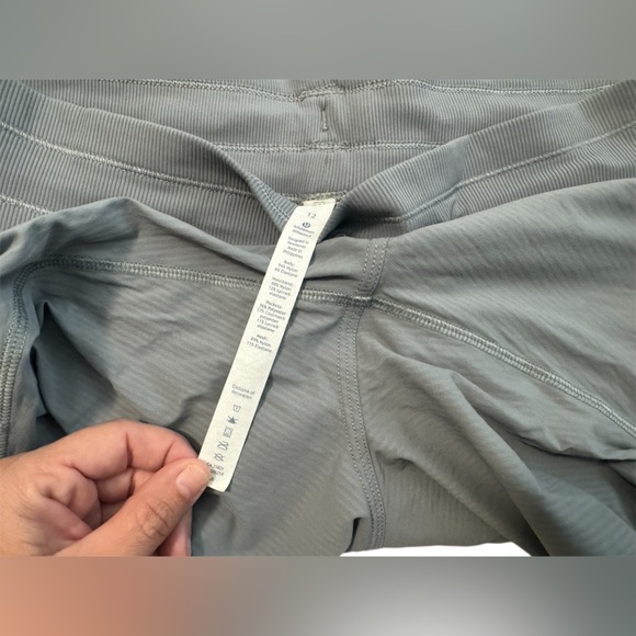 Lululemon Dance Studio Crop II (Unlined 20") in Battleship - Picture 4 of 7